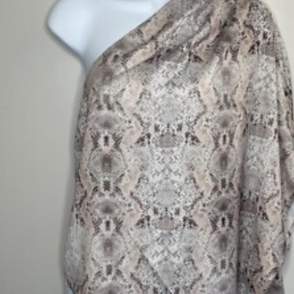 Generation Love New York Satin Off-Shoulder Top in Taupe Size Medium